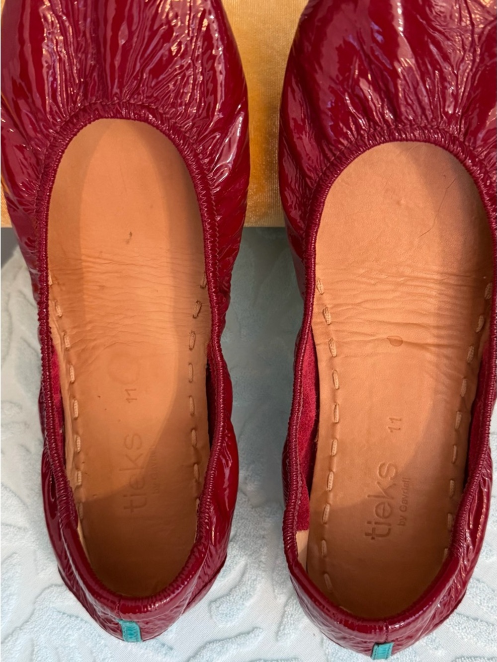 Tieks Ruby Red patent 11 EUC - Picture 6 of 9